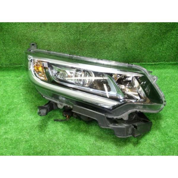 フリード 右ヘッドライト