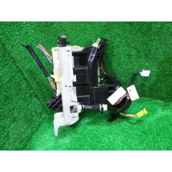トヨタ ヴェルファイア ANH25W ヒューズボックス 2.4Z 4WD 7人 トヨタ ヴェルファイア ANH25W ヒューズボックス 2.4Z 4WD 7人