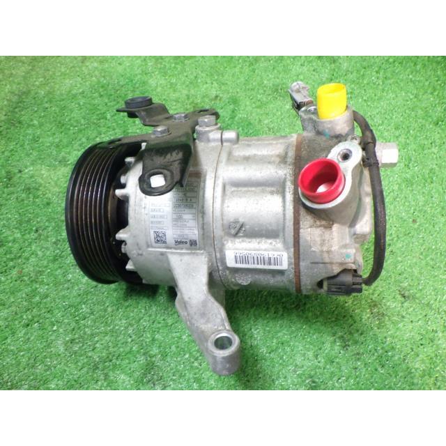 インプレッサ DBA-GT3 エアコンコンプレッサー スポーツ 1.6I-Lアイ