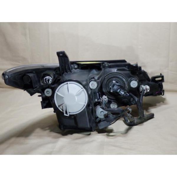 トヨタ（TOYOTA） エスティマ AHR20W 左ヘッドランプ・ヘッドライト G