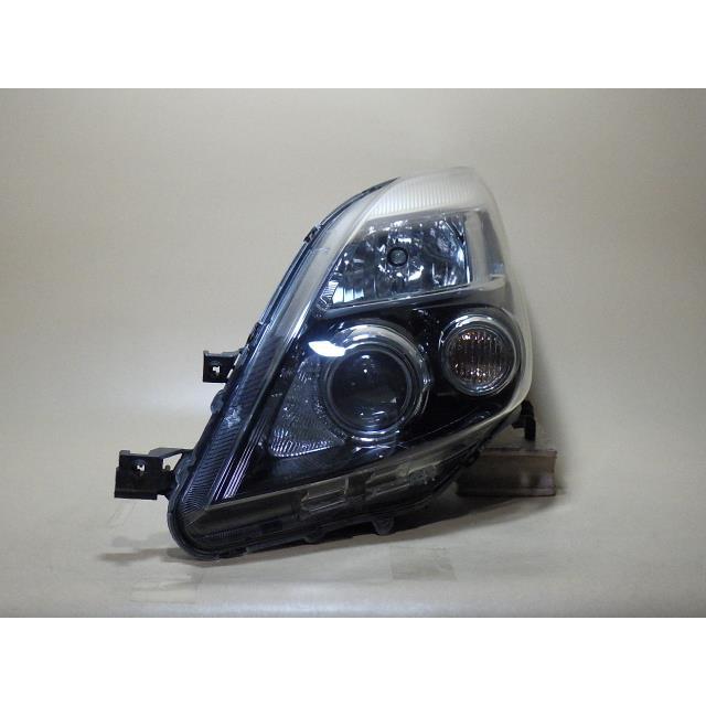 コーティング済 アイシス DBA-ZGM15W 左ヘッドランプ/ヘッドライト  