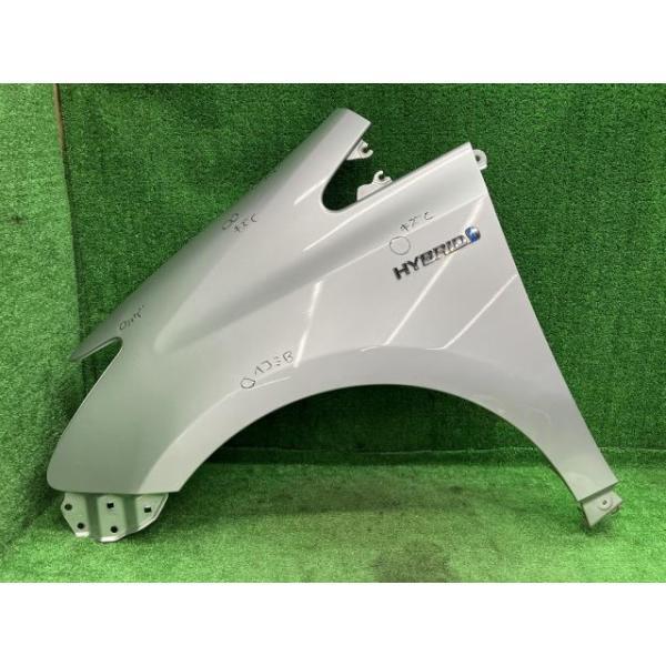プリウスα ZVW41W 左フロントフェンダー S 5人 53802-47080 202 トヨタ（TOYOTA） プリウスα ZVW41W 左フロントフェンダー S 5人 53802