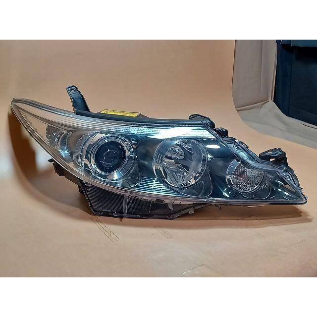 トヨタ（TOYOTA） コーティング済 エスティマ ACR55W 右ヘッドランプ
