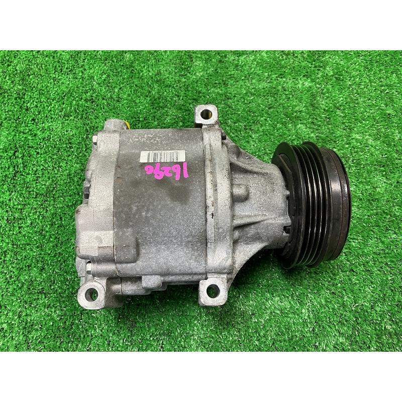 SUBARU（スバル） レガシィ BL5 エアコンコンプレッサー 2.0I B