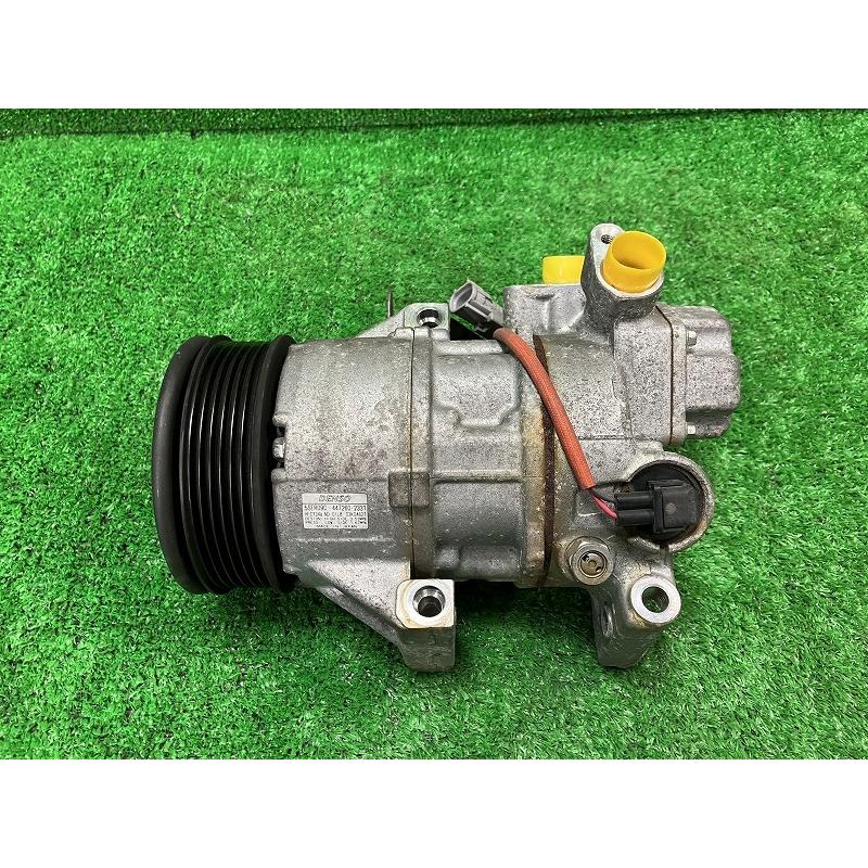 トヨタ（TOYOTA） ヴィッツ SCP90 エアコンコンプレッサー Fリミテッド