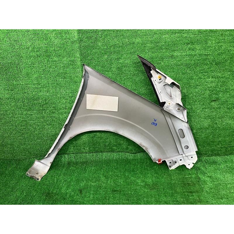 日産（NISSAN） セレナ GNC27 左フロントフェンダー X 4WD 8人 F3101