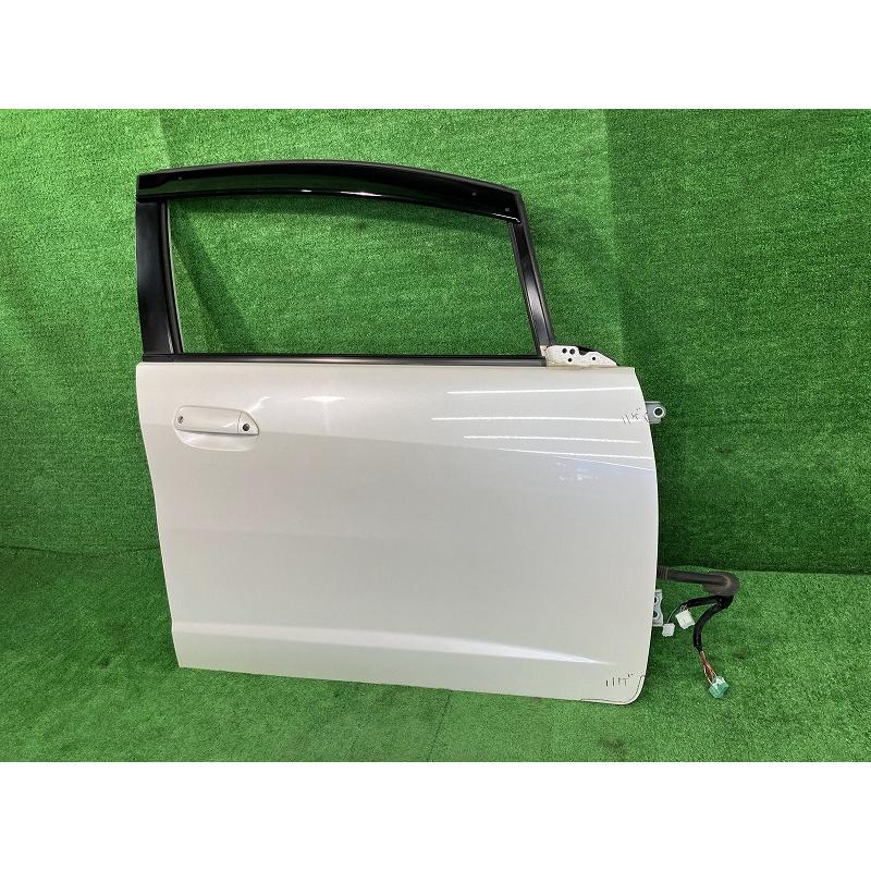 フィットシャトル GG8 右フロントドア 15X Lパッケージ 4WD アサヒ M2L3 67010-TF0-G00ZZ NH624P ホンダ（HONDA） フィットシャトル GG8 右フロントドア 15X L