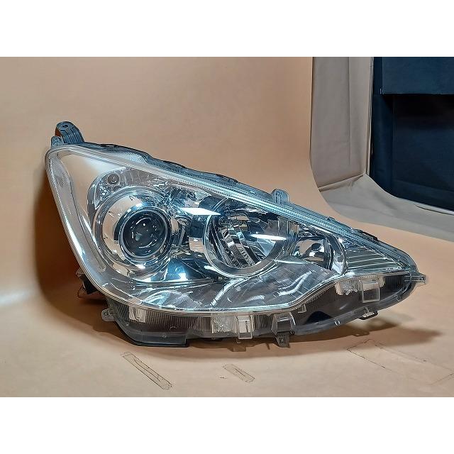 【中古】コーティング済  アクア NHP10 右ヘッドランプ・ヘッドライト S コイト 52-244 81110-52E61 1G3 szkelv_000001661810800
