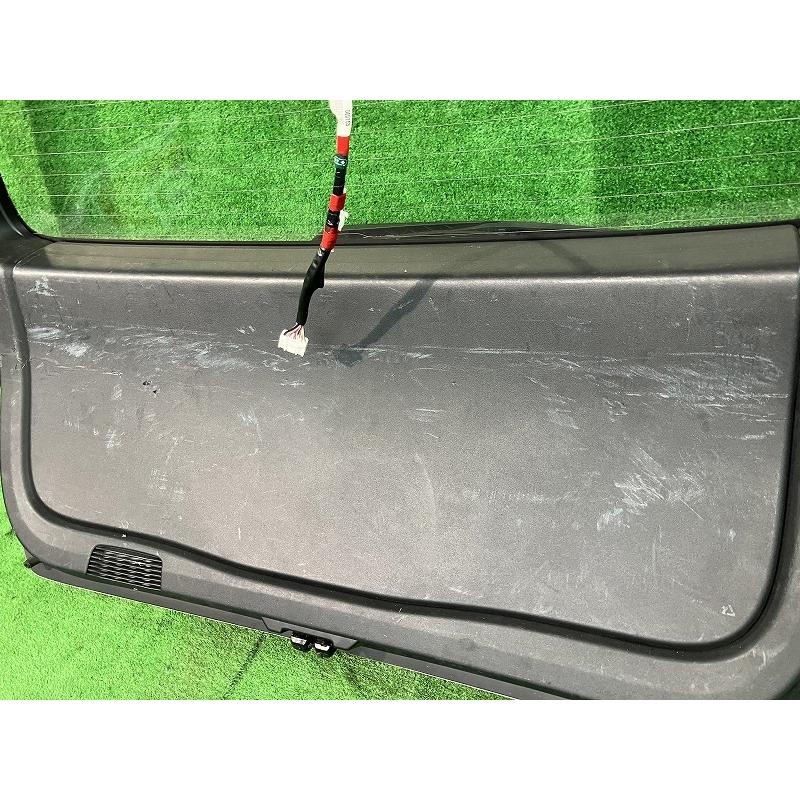 トヨタ（TOYOTA） カローラフィールダー NZE164G バックドア 