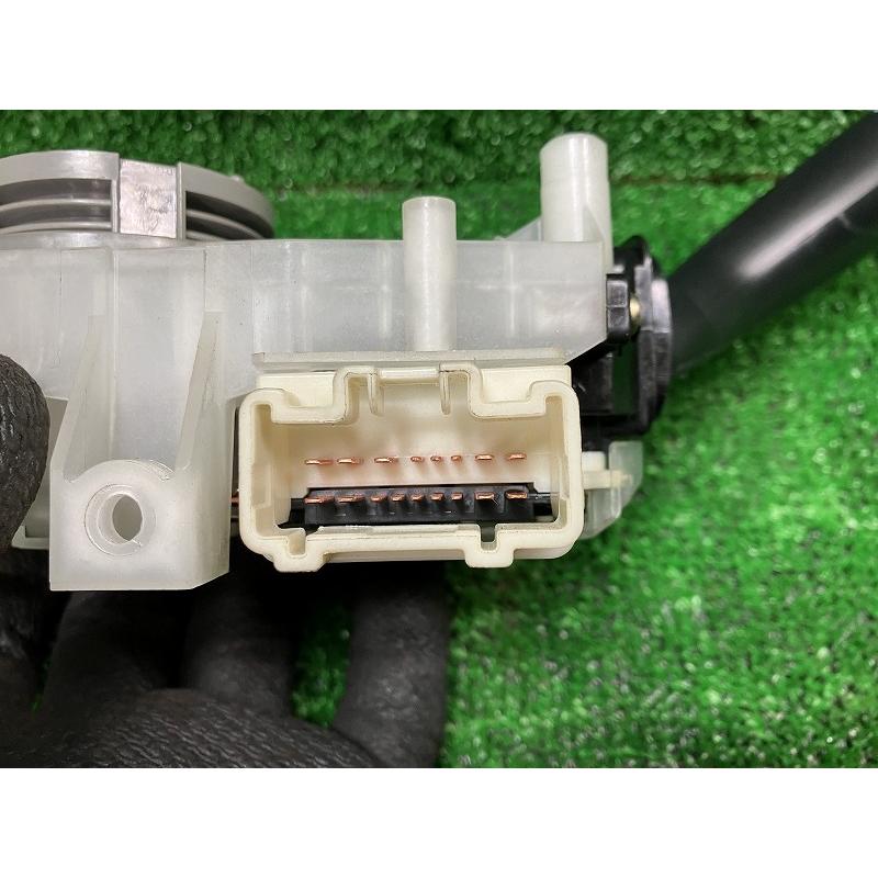 トヨタ（TOYOTA） ハイエース TRH124B ディマースイッチ