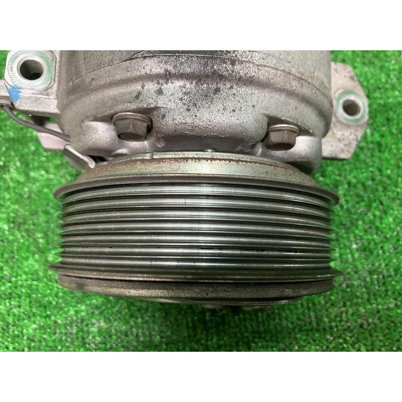 日産（NISSAN） NV350キャラバン VW6E26 エアコンコンプレッサー