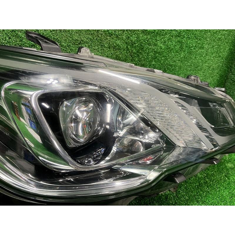 コーティング済  クラウン GRS211 右ヘッドランプ・ヘッドライト コイト 30-443 81110-30L90 トヨタ（TOYOTA） クラウン GRS211 右ヘッドランプ・ヘッドライト
