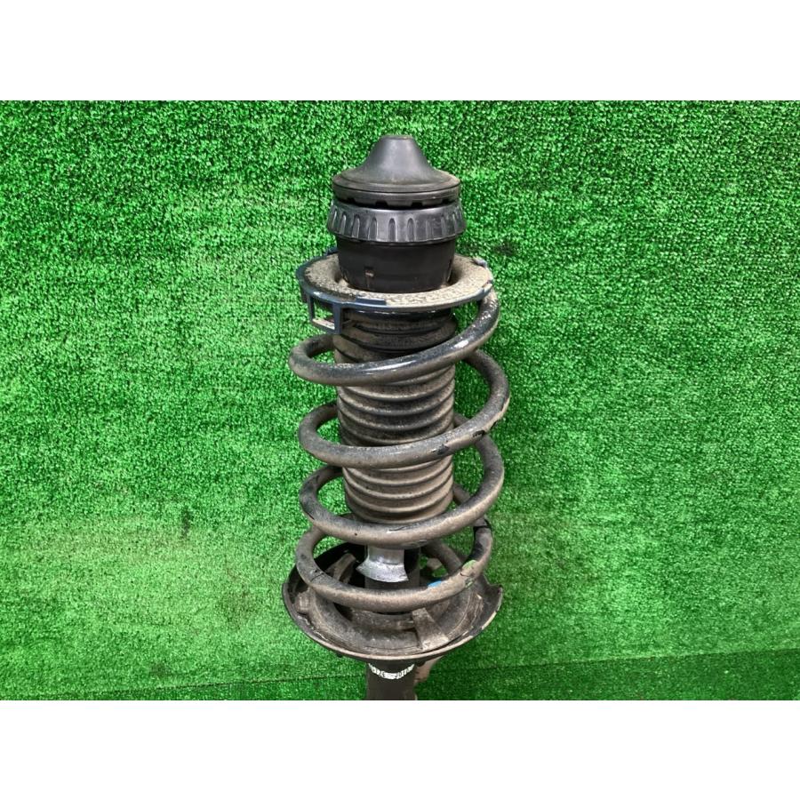 フィット GR4 右フロントストラット E:HEVホーム 4WD 51610-TZE-J010 