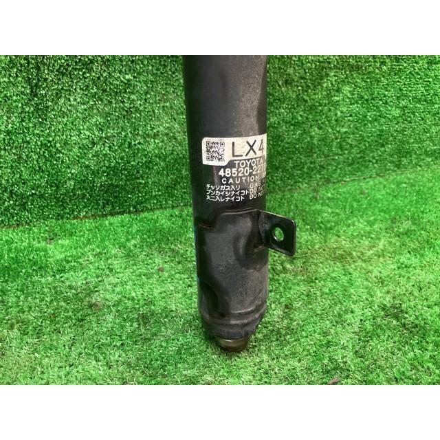 マークX GRX135 左フロントストラット 250G FOUR 4WD 48510-22751