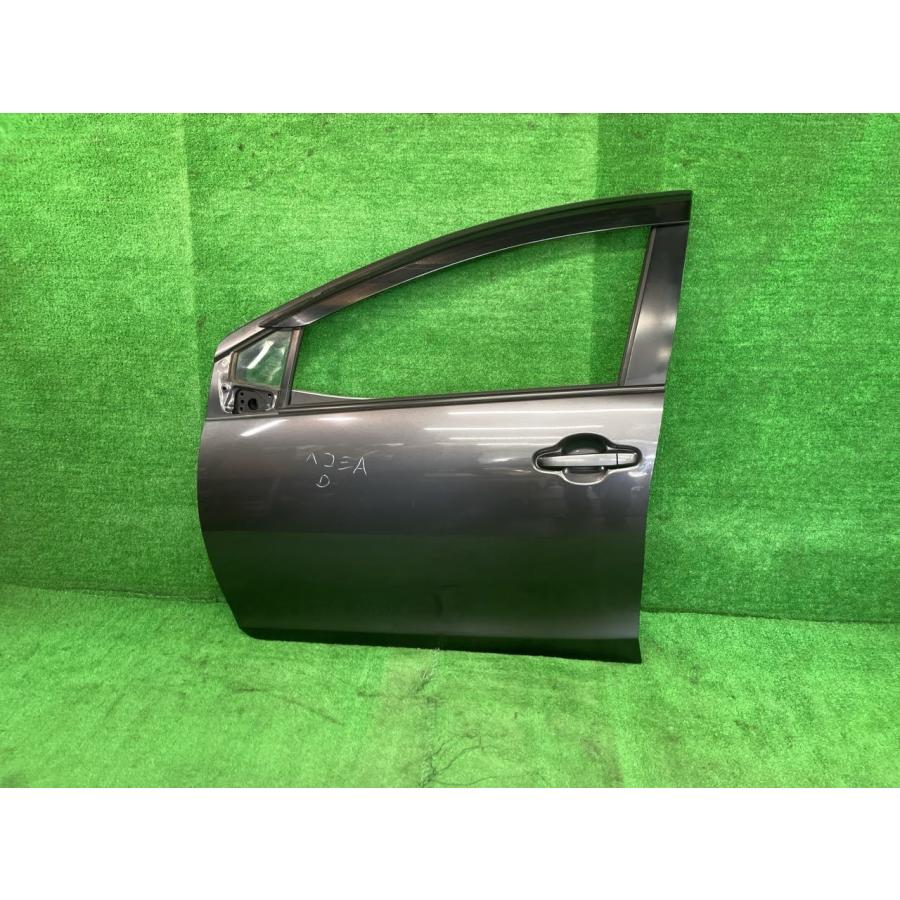 アクア NHP10 左フロントドア S アサヒ M2H3 67002-52540 1G3 トヨタ（TOYOTA） アクア NHP10 左フロントドア S アサヒ M2H3 67002