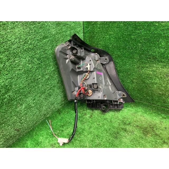 SAI AZK10 右テールランプ・テールライト S コイト 75-12 81550-75010 8S6 トヨタ（TOYOTA） SAI AZK10 右テールランプ・テールライト S コイト
