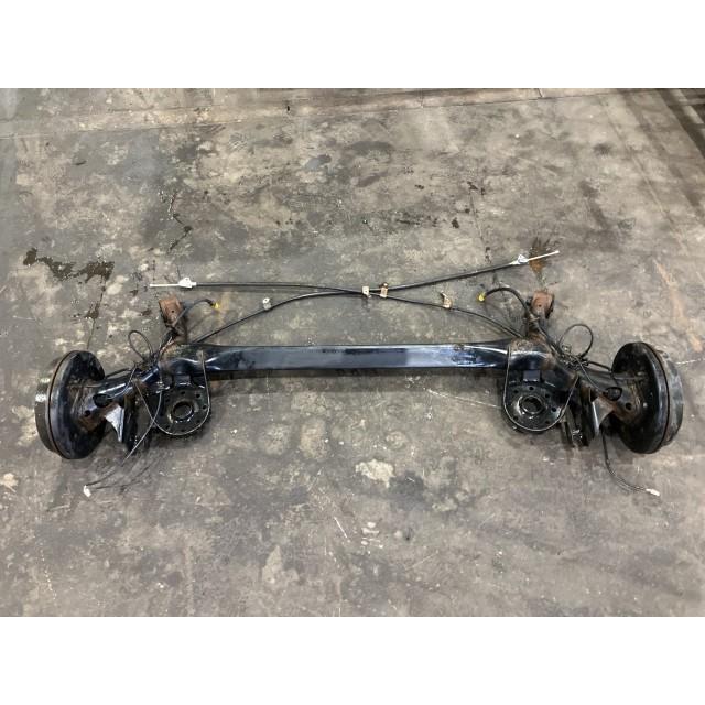 トヨタ（TOYOTA） アクア NHP10 リアアクスルビーム S 42110-52332 040