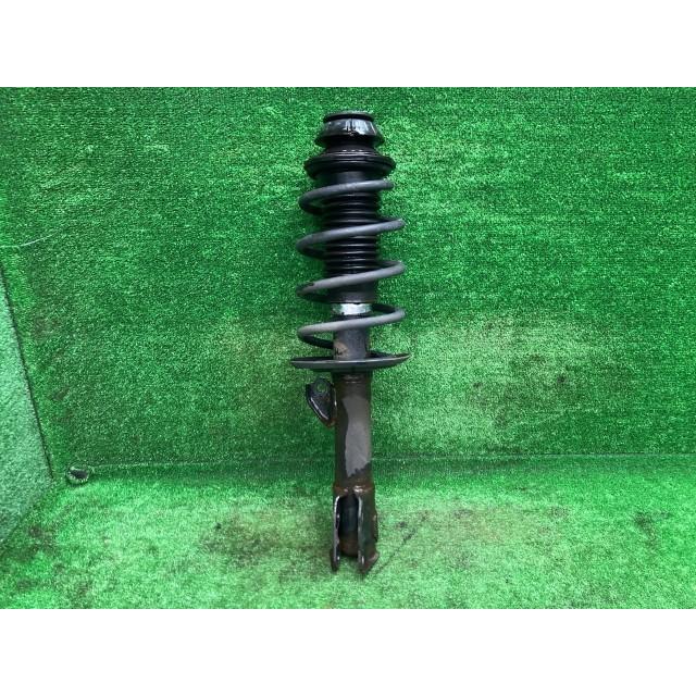 トヨタ（TOYOTA） アクア NHP10 左フロントストラット S 48520-52560 