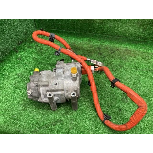 トヨタ（TOYOTA） アクア NHP10 エアコンコンプレッサー S デンソー 