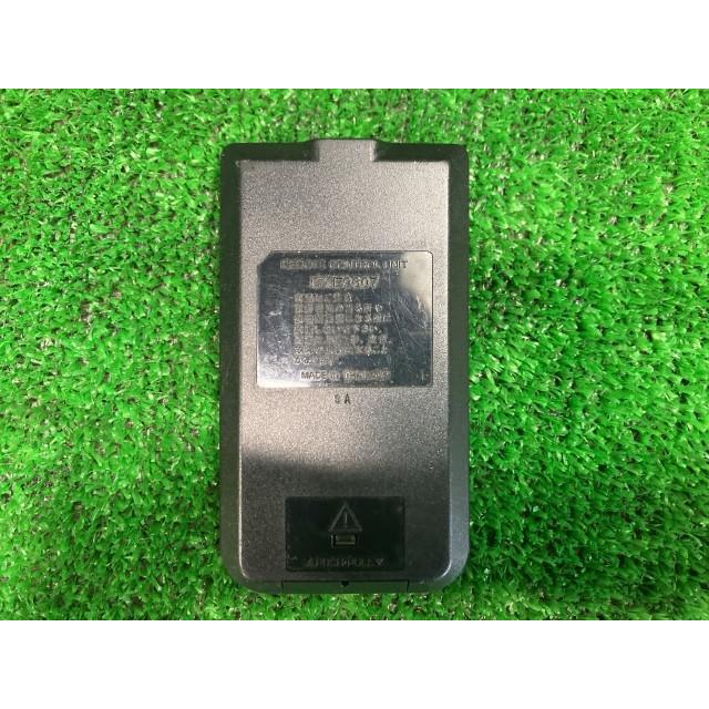 オーディオ・デッキ 1DIN ラジオ USB BLUETOOTH AUX リモコンツキ 