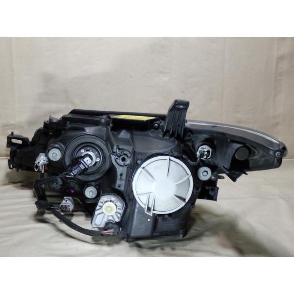 トヨタ（TOYOTA） コーティング済 エスティマ ACR55W 右ヘッドランプ 