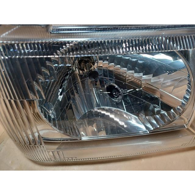 三菱（MITSUBISHI） コーティング済 パジェロミニ H58A 右ヘッドランプ 