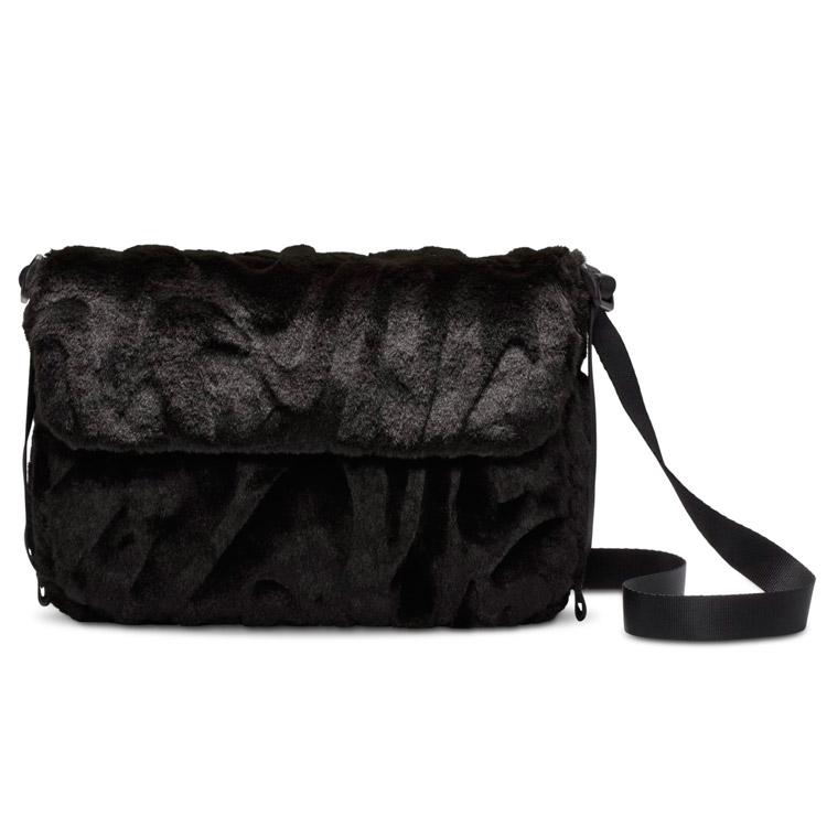 NIKE（ナイキ） ウィメンズ NSW FTRA 365 FUR クロスボディ FZ1326-010