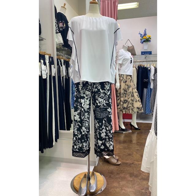 新品】♥最新作♥スーパービューティー 裾レース×リボンストレッチ素材