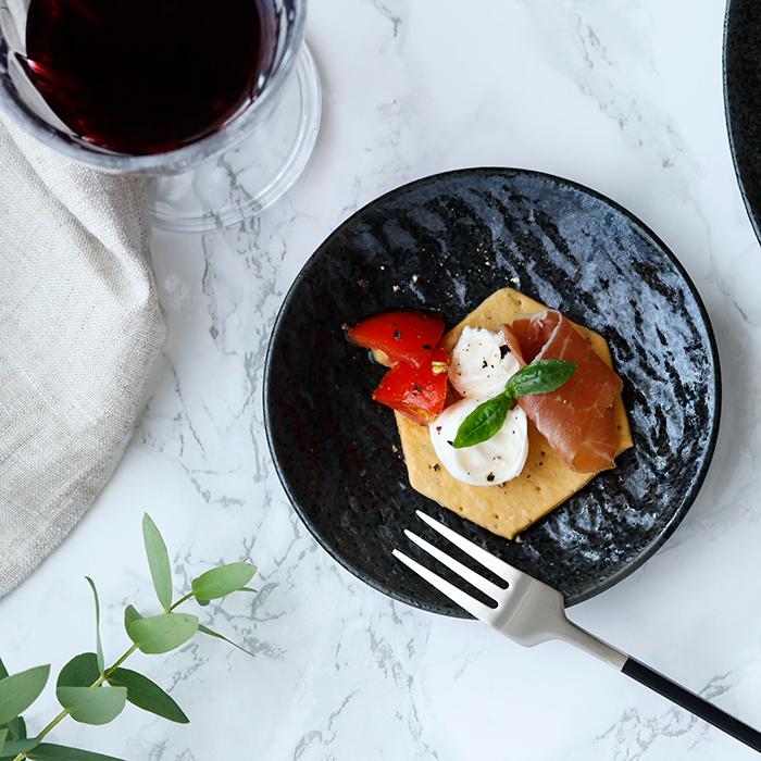 プレート 11cm スレート調 ブラックプレート お皿 皿 和食器 おしゃれ 食器 小皿 薬味皿 珍味皿 醤油皿 フルーツ皿 菓子皿 小さい皿 シンプル モダン 212 010 テーブルウェア イースト 通販 Yahoo ショッピング