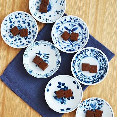 小皿 藍凛堂 3寸皿 9 5cm 和食器 小皿 醤油皿 豆皿 薬味皿 しょうゆ皿 プレート 和モダン おしゃれ 日本製 美濃焼 お茶菓子 Di F2 4003 0 テーブルウェア イースト 通販 Yahoo ショッピング