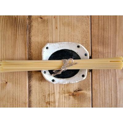 和食器 和黒 変形小皿 和皿 お皿 醤油皿 漬物皿 最大41 Offクーポン 変形皿 日本製 和の食器 カフェ食器 おしゃれ かわいい 和モダン 美濃焼