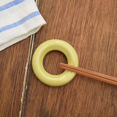 リング型箸置き 黄色 イエロー 5 5cm カトラリーレスト アウトレット 安い箸置き 激安 和食器 お得 かわいい おしゃれ シンプル おもてなし L 411 Ntx テーブルウェア イースト 通販 Yahoo ショッピング