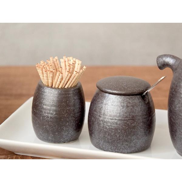 楊枝入れ なつめ型 和食器 爪楊枝入れ つまようじ入れ ようじ入れ ピック入れ 業務用食器 業務食器 飲食店食器 キッチン小物 キッチン雑貨 卓上小物 おしゃれ Or 012 テーブルウェア イースト 通販 Yahoo ショッピング