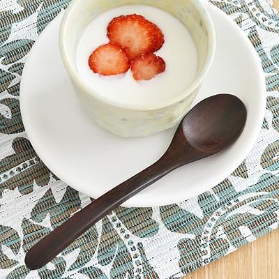 木製 スプーン S シタン 紫檀色 カトラリー 天然木 スプーン 匙 おうちカフェ 雑貨 ナチュラル シンプル おしゃれ クール おもてなし Tougei Tg 1009 0 テーブルウェア イースト 通販 Yahoo ショッピング