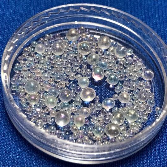 シャボン玉カラーのガラス玉 オーロラ ネイル レジン 封入 サイズmix AB ガラス粒 約700粒以上 つぶつぶ