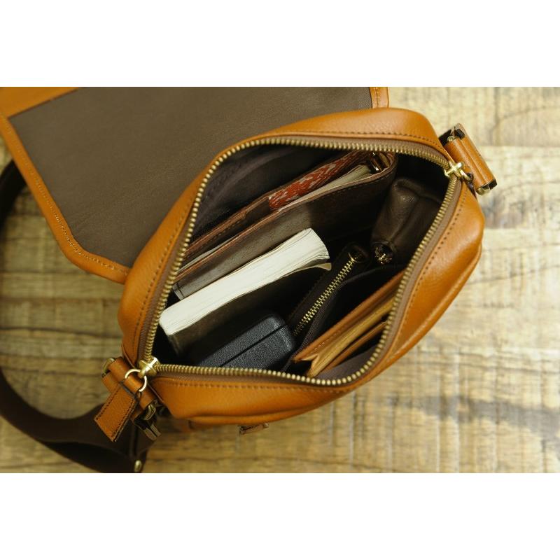 豊岡鞄 本革ミニショルダーバッグ 縦型 メンズ 男性 大人 斜