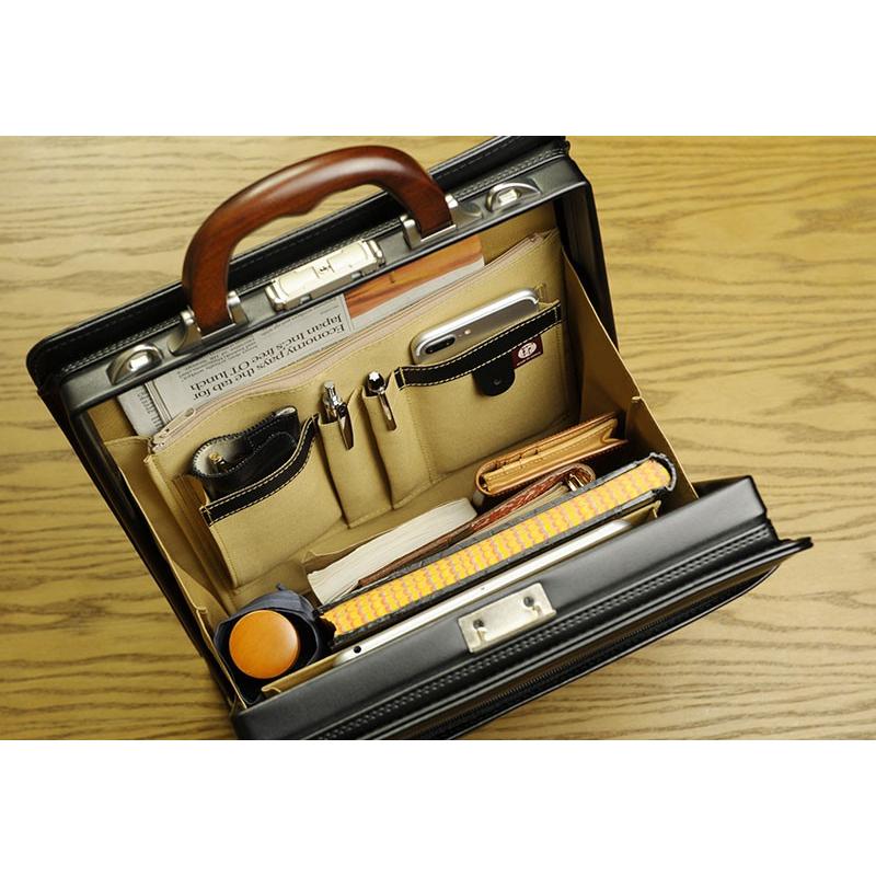 J.C HAMILTON 縦型ダレスバッグ ブラック 豊岡製 A4サイズ ダレスバッグ メンズ J.C HAMILTON 縦型ダレスバッグ ブラック