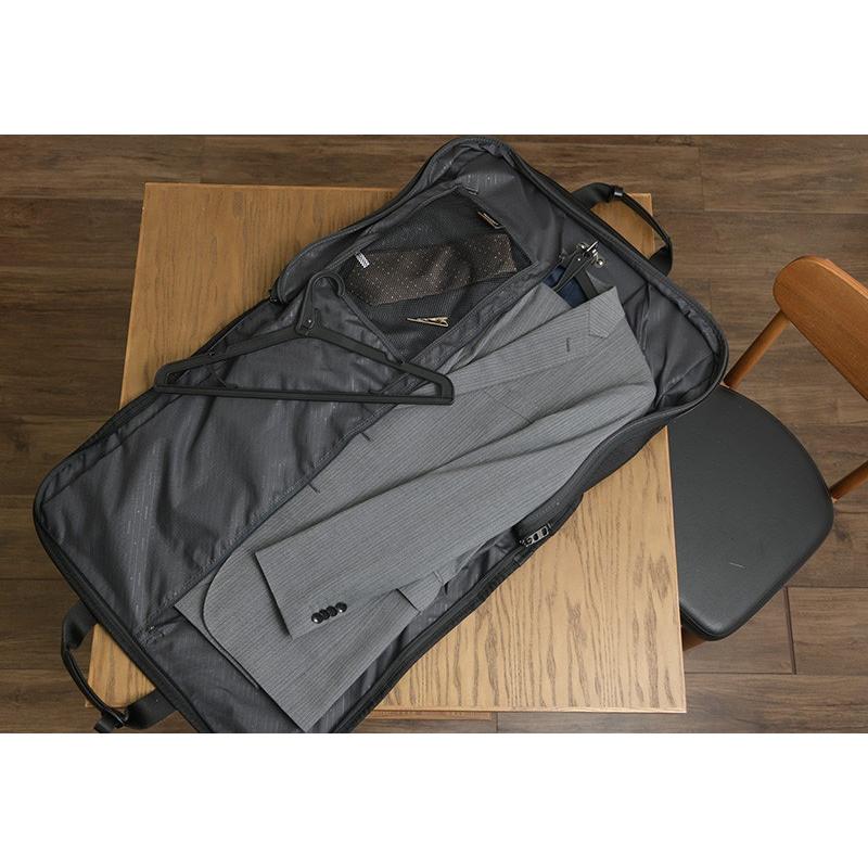 ガーメントバッグ メンズ ショルダー付き ブラック BERMAS スーツ入れ
