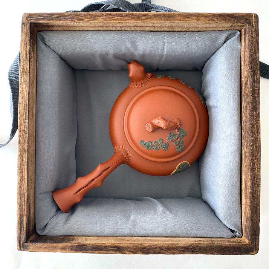 宜興 紫砂壷 朱泥 茶壺 急須 煎茶道具 箱付（松葉唐羽壺） : お茶と