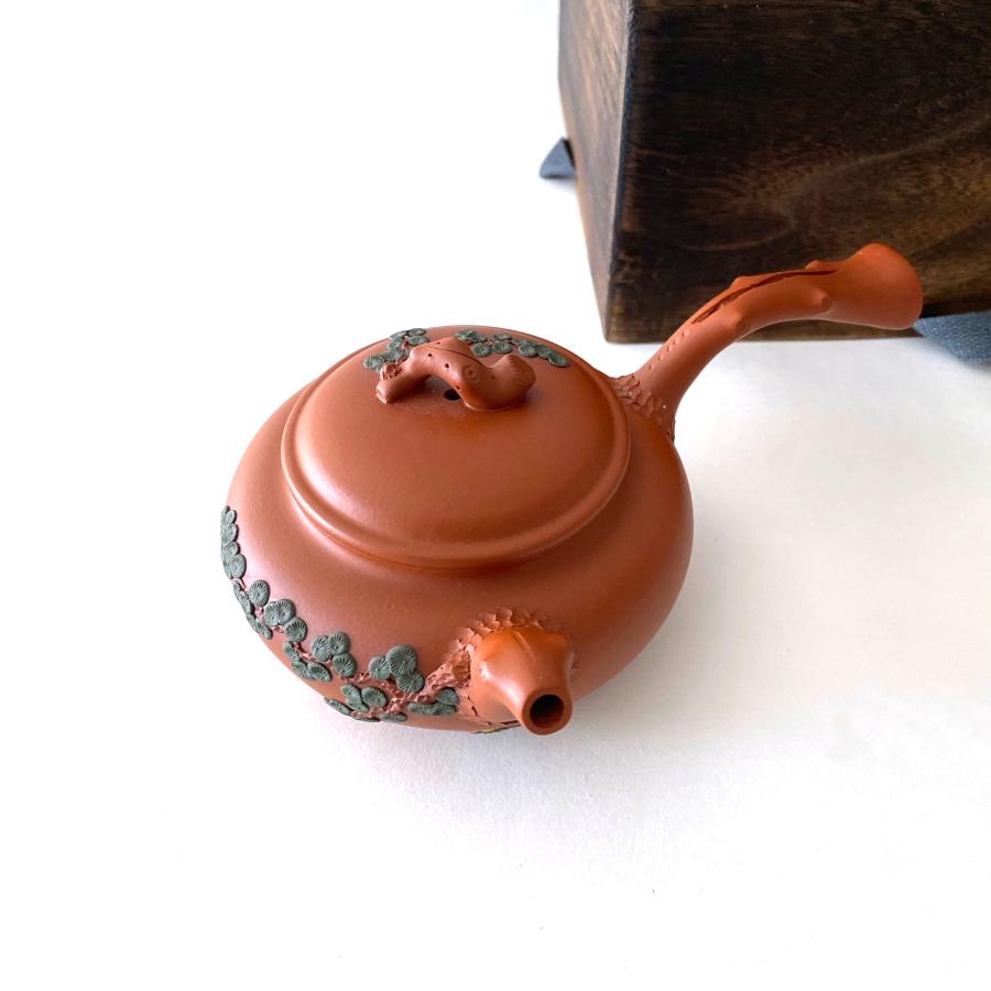 宜興 紫砂壷 朱泥 茶壺 急須 煎茶道具 箱付（松葉唐羽壺） : お茶と