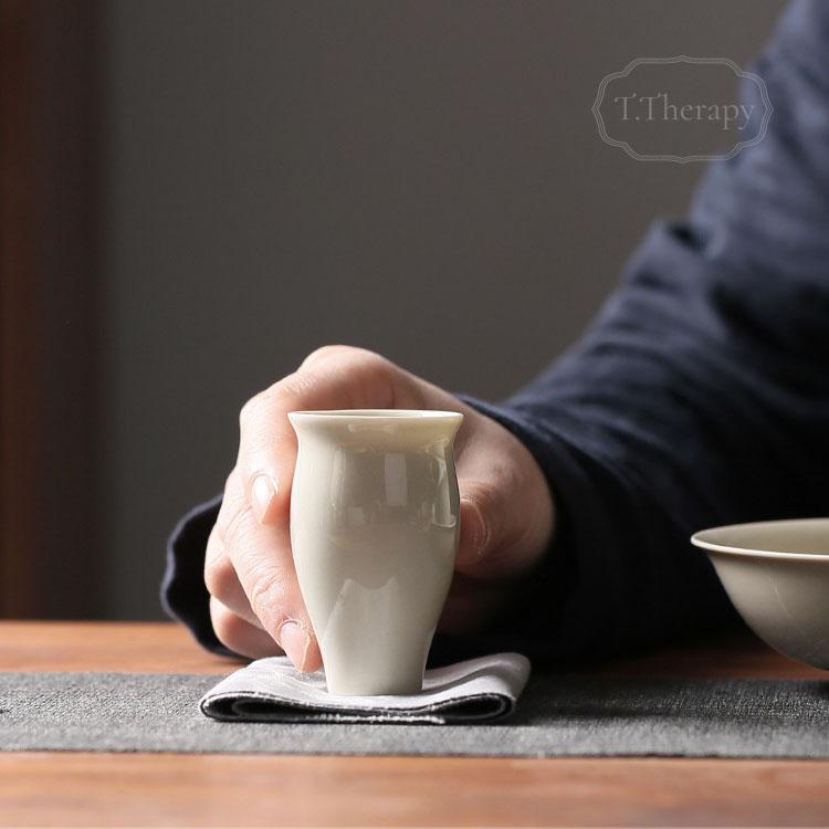 中国茶器 台湾茶 品茗杯 ちゃわん 豆茶わん 香りを嗅ぐ茶杯 （土灰釉