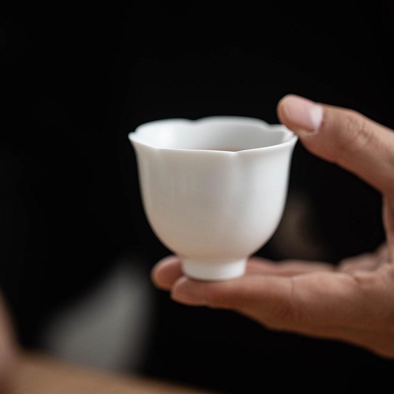 中国茶器 台湾茶 茶杯 品茗杯 ちゃわん 豆茶わん （白磁 花びら 
