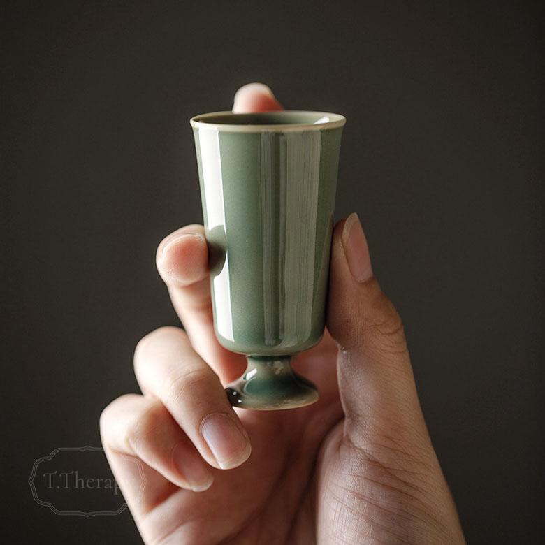 白釉緑彩碗①　ミャンマー　アジアアンティーク　小花彩　茶碗 白釉緑彩碗① ミャンマー アジアアンティーク 小花彩 茶碗 白釉緑彩碗