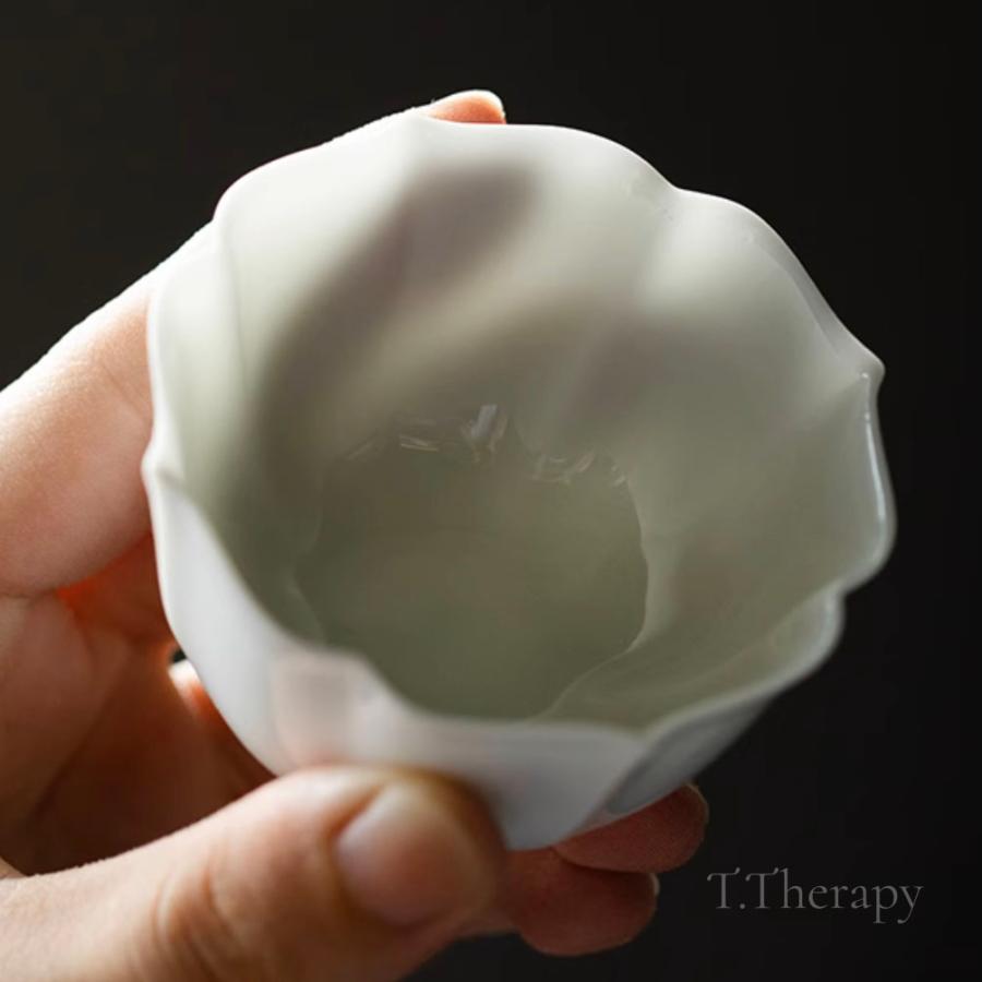 高級 手作り白磁 茶碗 中国茶器 台湾 茶道具 品名杯ちゃわん（輪花 青