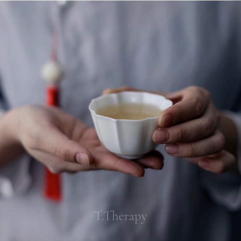 高級 手作り白磁 茶碗 中国茶器 台湾 茶道具 品名杯ちゃわん（輪花 青