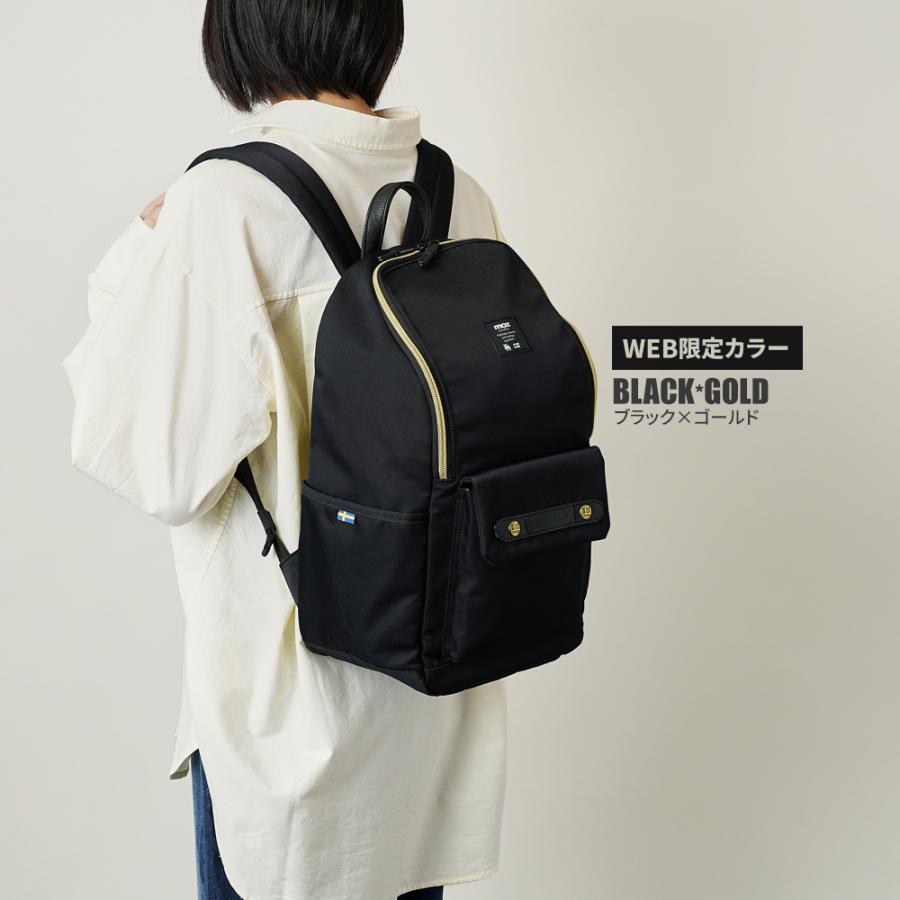 モンベル　ビジネスリュック　モスグリーン　女性でも背負いやすい モンベル ビジネスリュック モスグリーン 女性でも背負いやすい