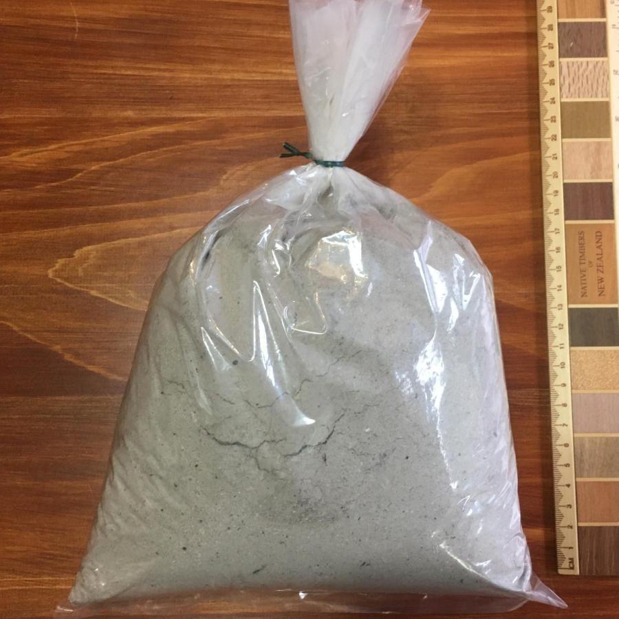 里山のめぐみ 木灰1kg 国産広葉樹100% 肥料 囲炉裏 火鉢に (yk) : 里山 