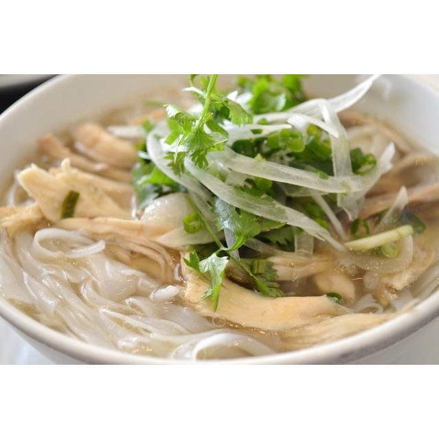 フォー 1kg×10袋 業務用 乾物屋の底力 ケンミン食品 ベトナムフォー 調理用 米麺 平麺 ライスヌードル 無添加 ベトナム料理の画像