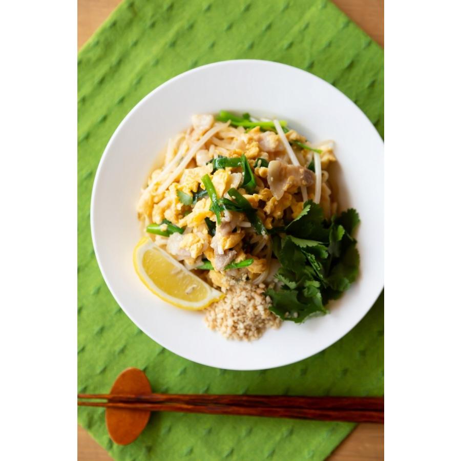 米粉専家 タイ風焼そばパッタイ 76g 【ケンミン食品 甘辛ナンプラー風味 米麺 ビーフン】 :2908:食べもんぢから.Yahoo!店 - 通販 - Yahoo!ショッピング 米粉専家 タイ風焼そばパッタイ 76g 【ケンミン食品 甘辛ナンプラー風味 米麺 ビーフン】 :2908:食べもんぢから.Yahoo!店 - 通販 - Yahoo!ショッピング