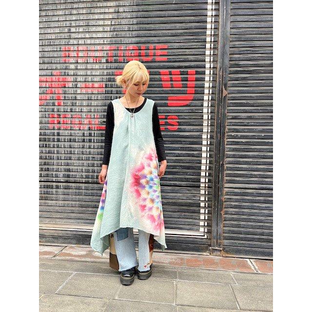 タイダイ ノースリーブワンピース 優しい薄青色に両面に輝く美しい大 